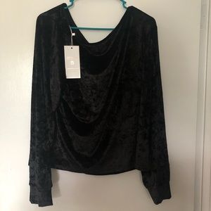NWT Buffbunny Twilight pullover XL